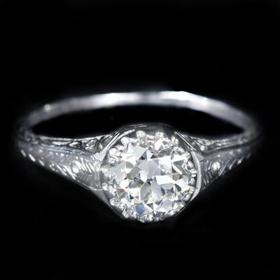 Art Deco Platinum 0.95 Carat Diamond Engagement Ring