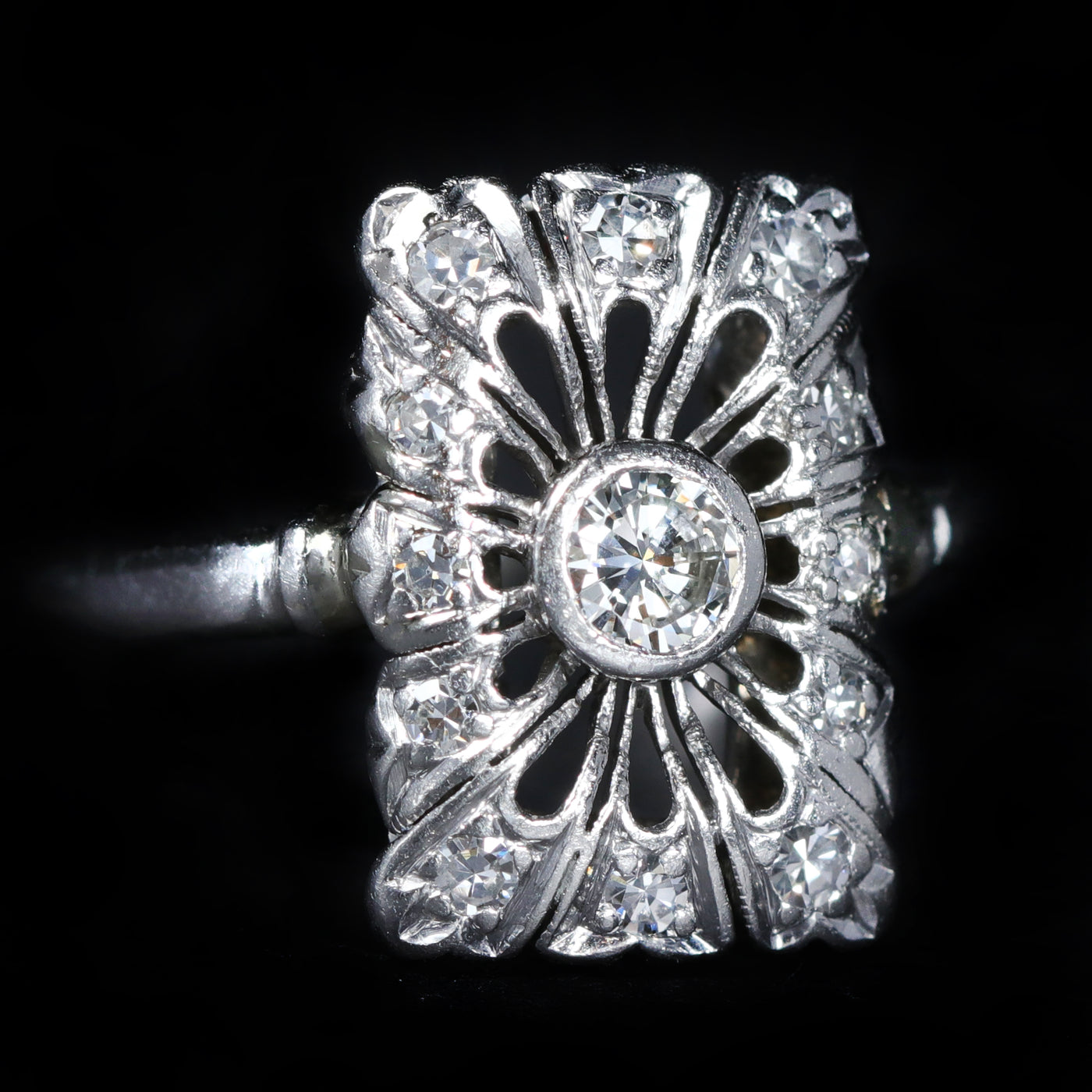Art Deco Platinum 0.30 CTW Diamond Ring