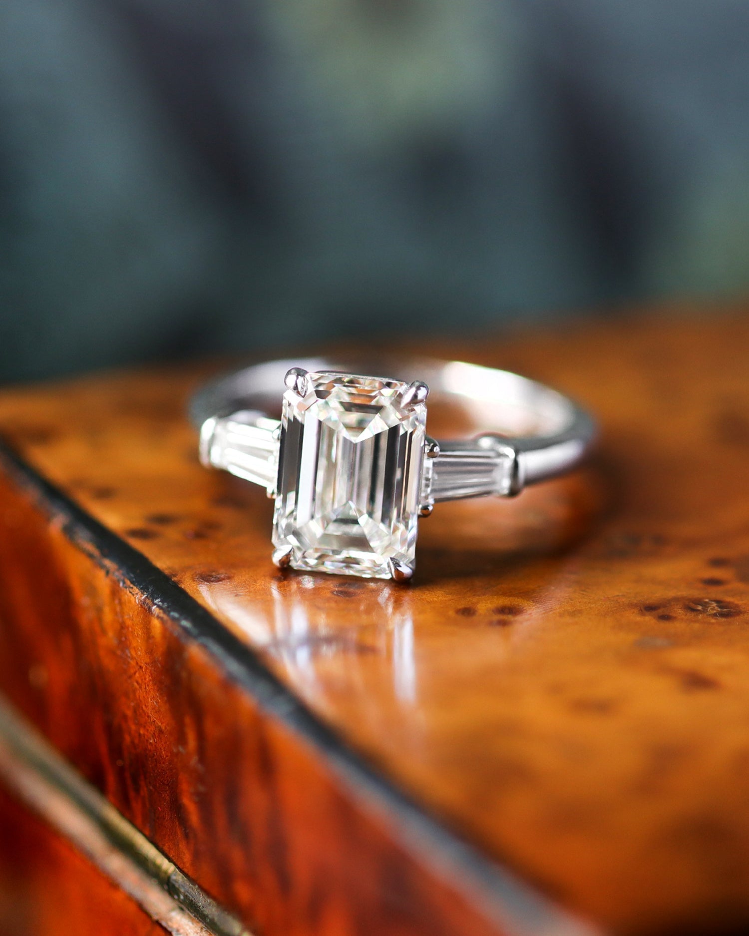 3 Things to Know Before Buying an Antique or Vintage Engagement Ring Online - Walton's Jewelry
