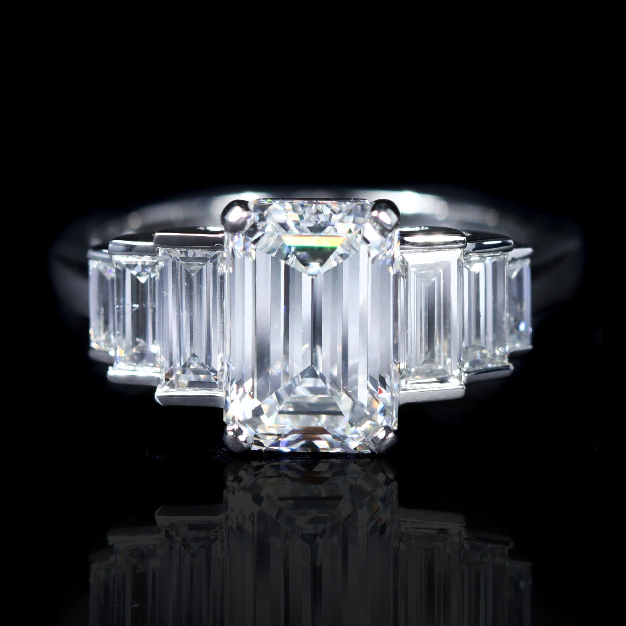 Engagement Rings Through the Eras - Walton's Jewelry