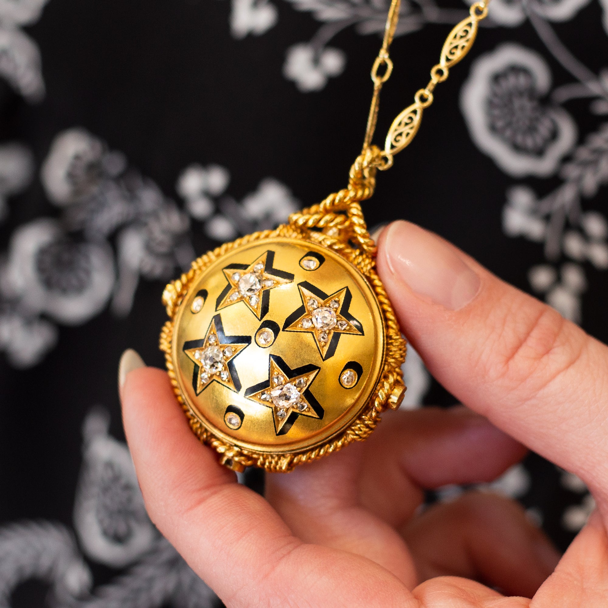 An Inside Look at the History of Lockets