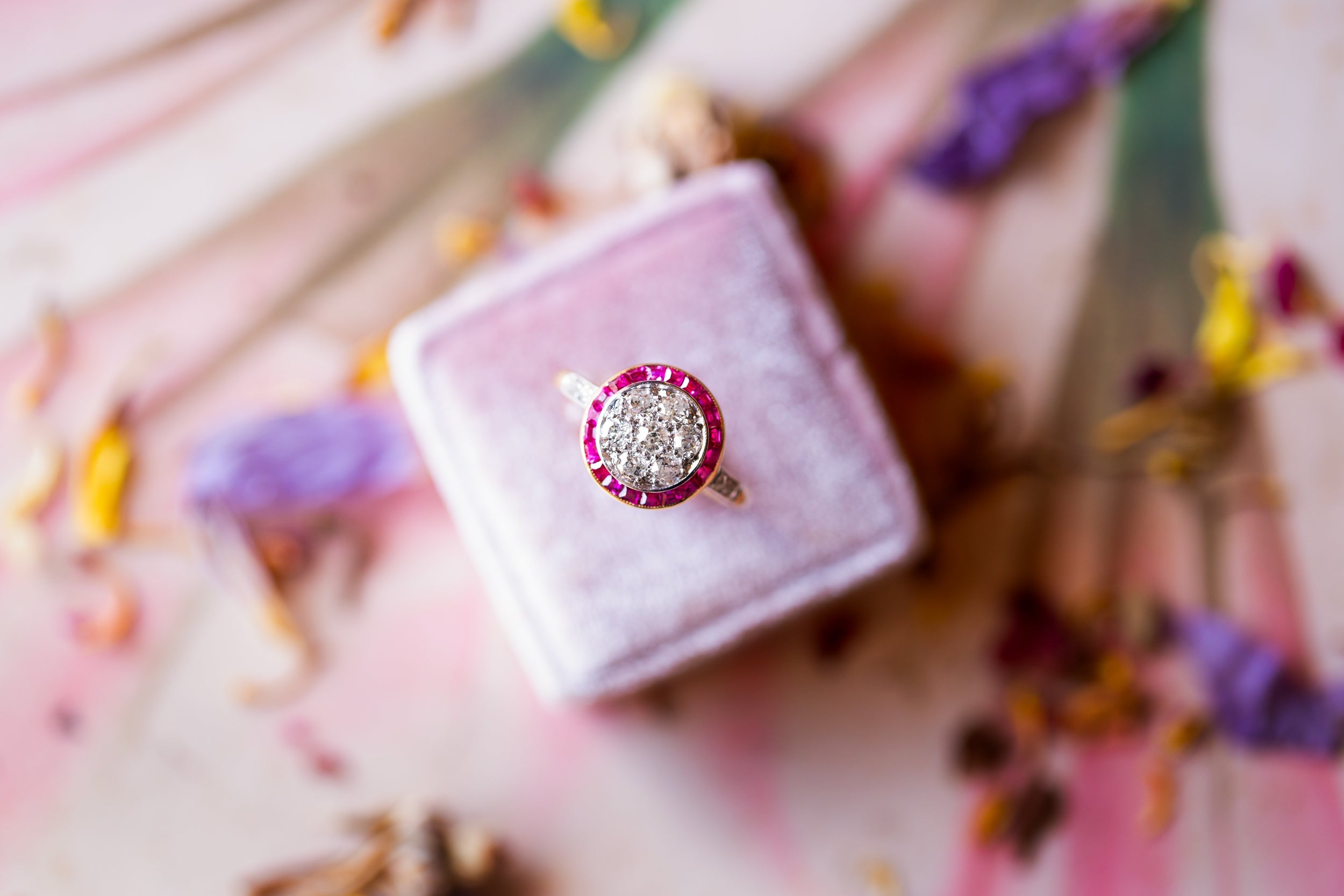 Valentine's Day Gifts - Walton's Jewelry