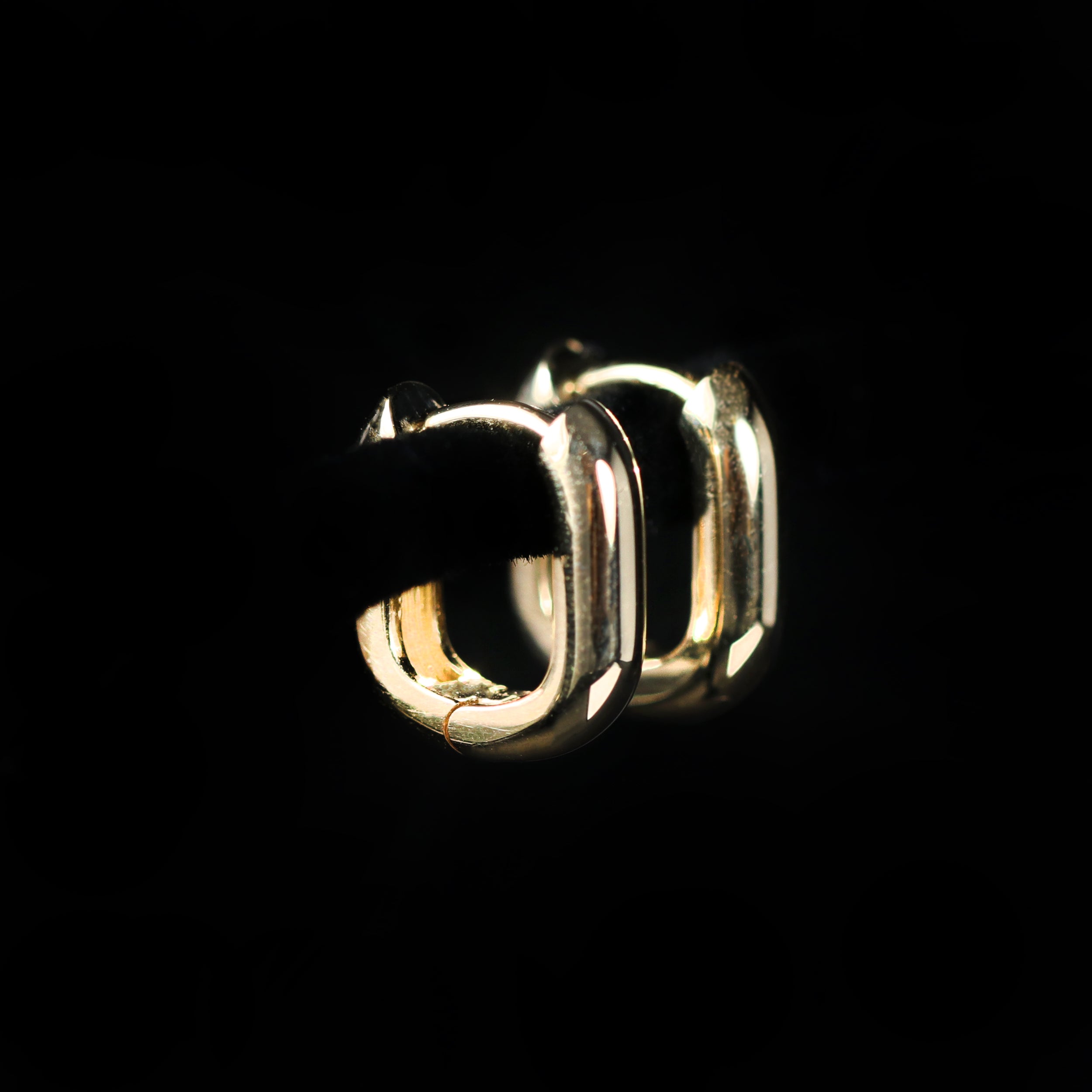 14K Yellow Gold Link Huggie Hoop Earrings