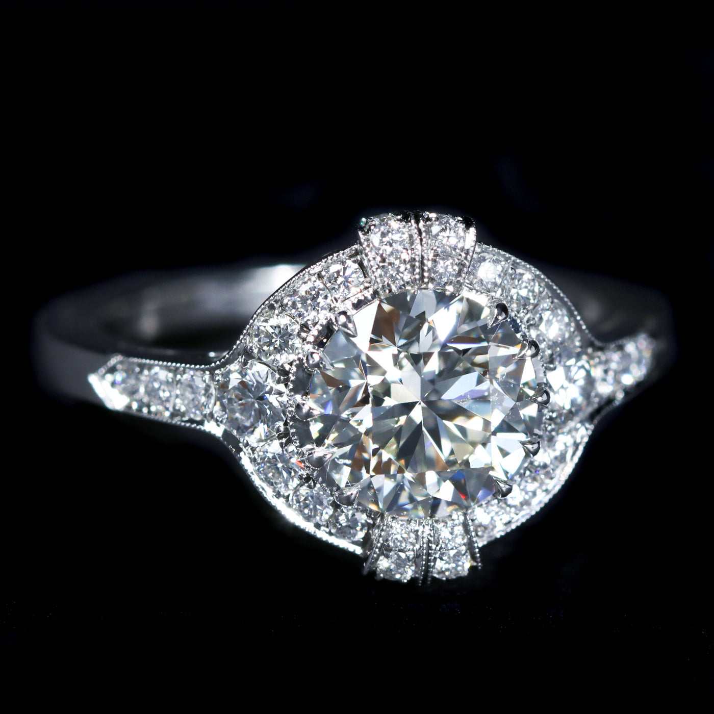Platinum 1.70 Carat Round Brilliant Cut Diamond Engagement Ring