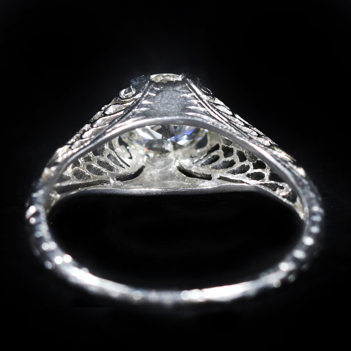Art Deco Platinum 0.90 Carat Old European Cut Diamond Engagement Ring