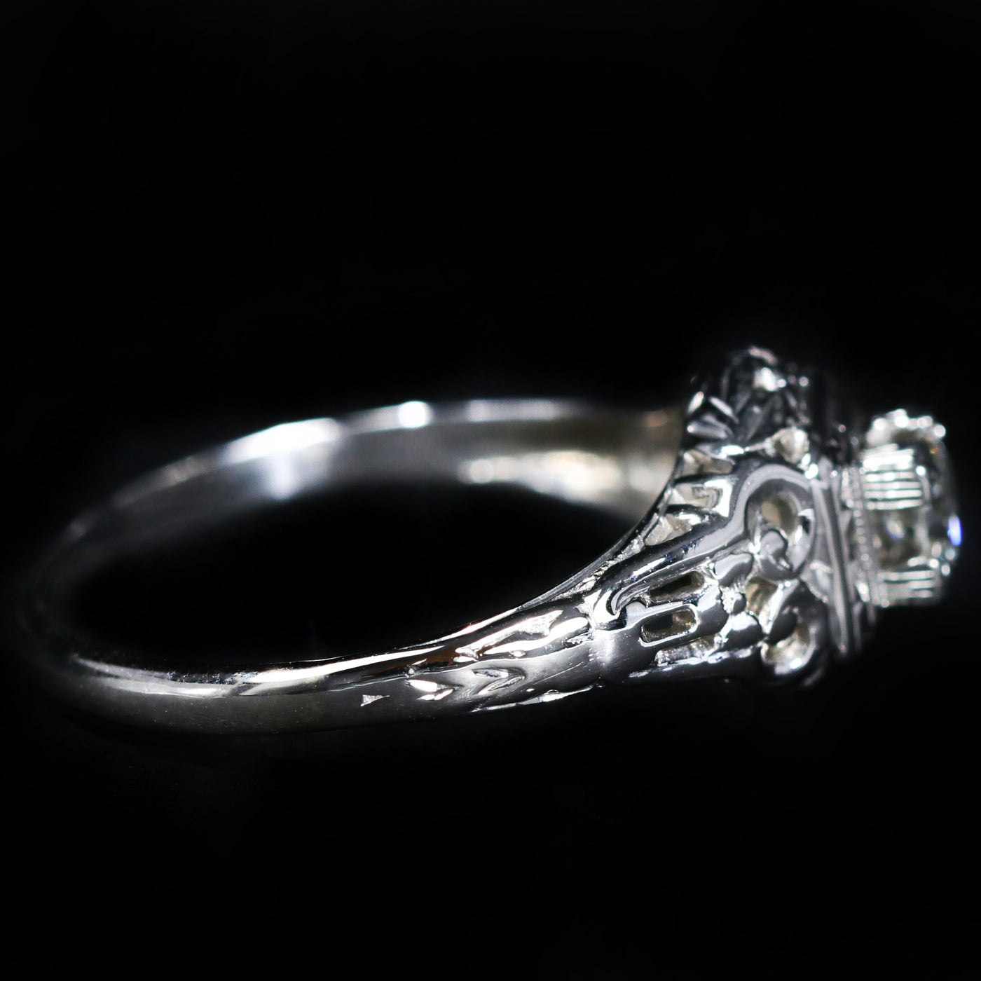 Art Deco 0.25 Carat Old Europen Cut Diamond Engagement Ring