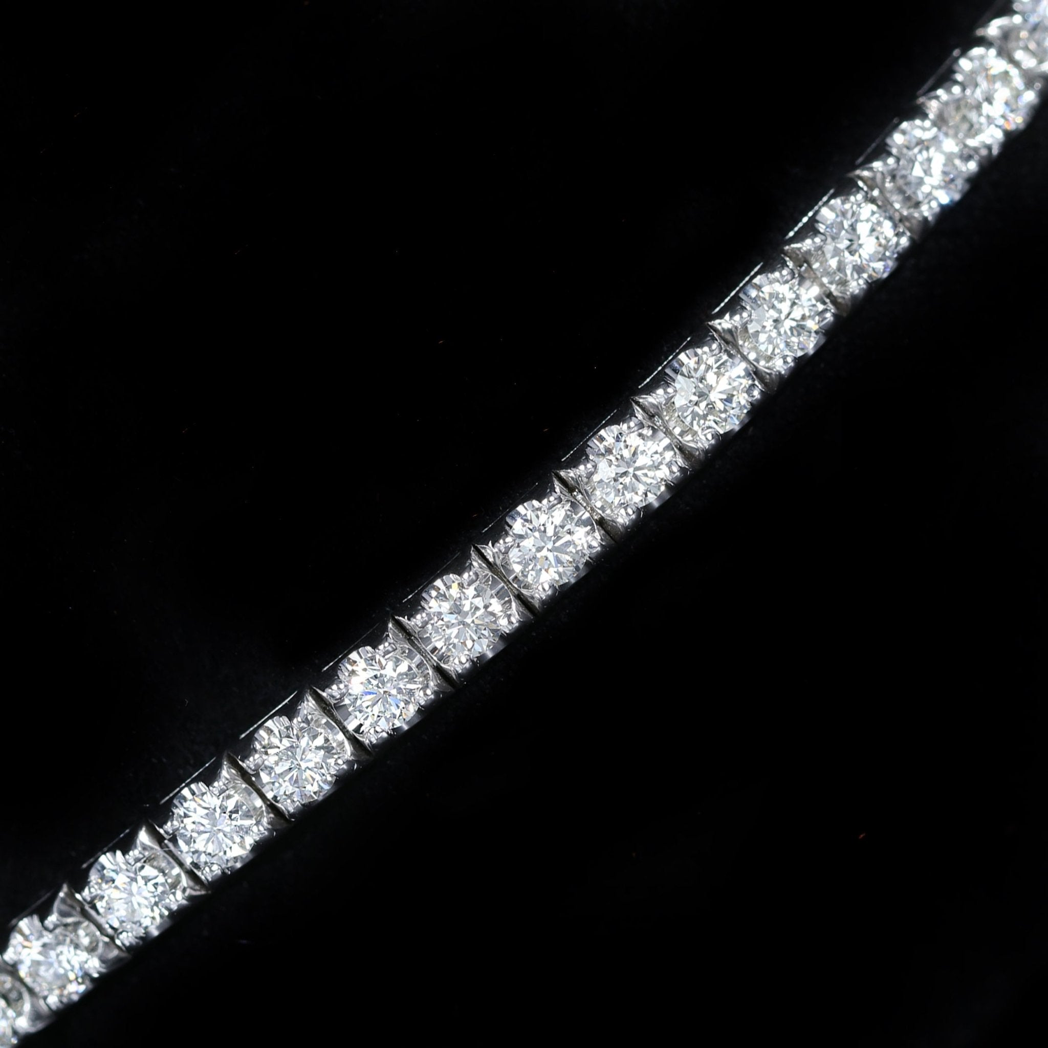 14K White Gold 5.31 CTW Diamond Tennis Bracelet, 7" - Walton's Jewelry