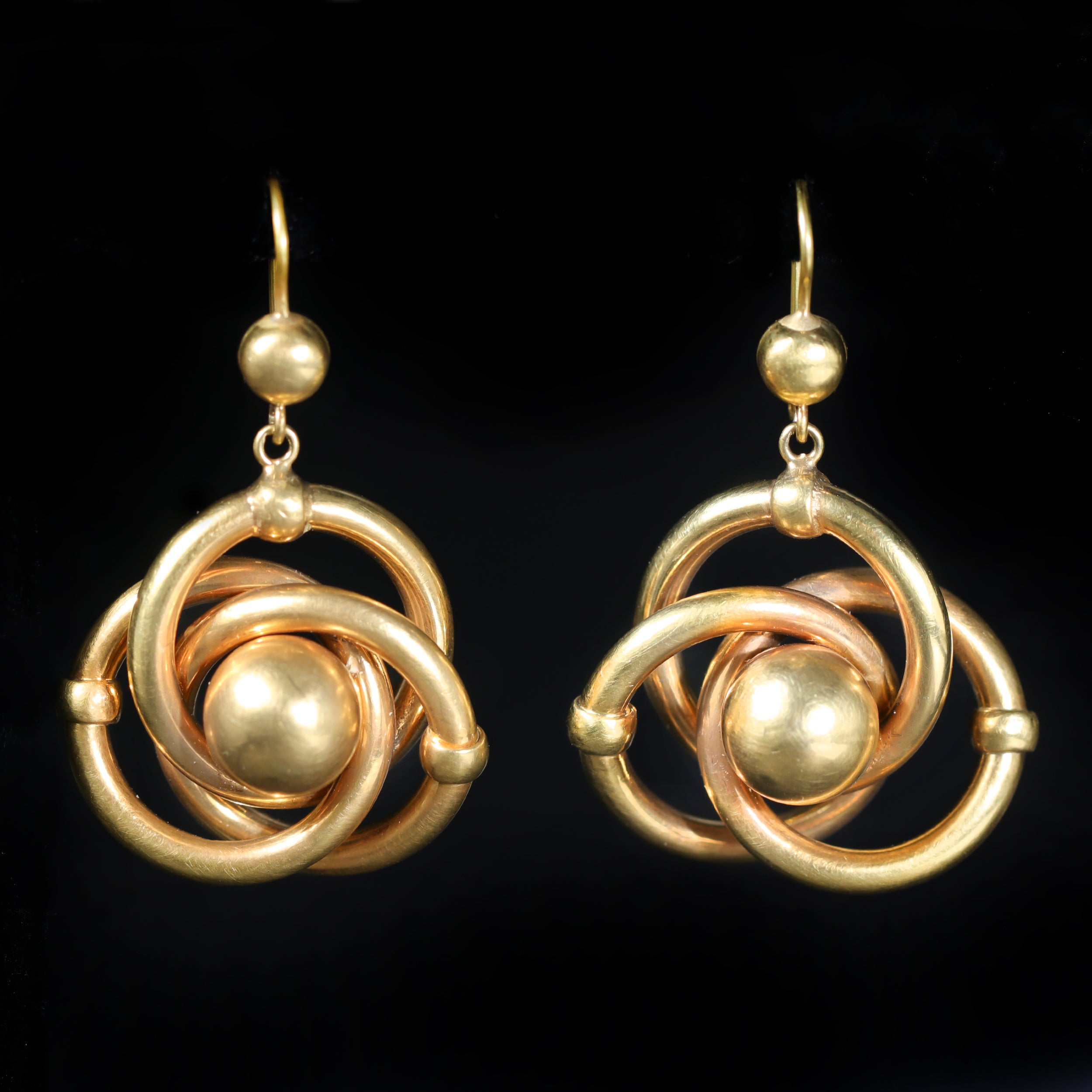 Victorian 15K Yellow Gold Interwoven Circle Dangle Earrings