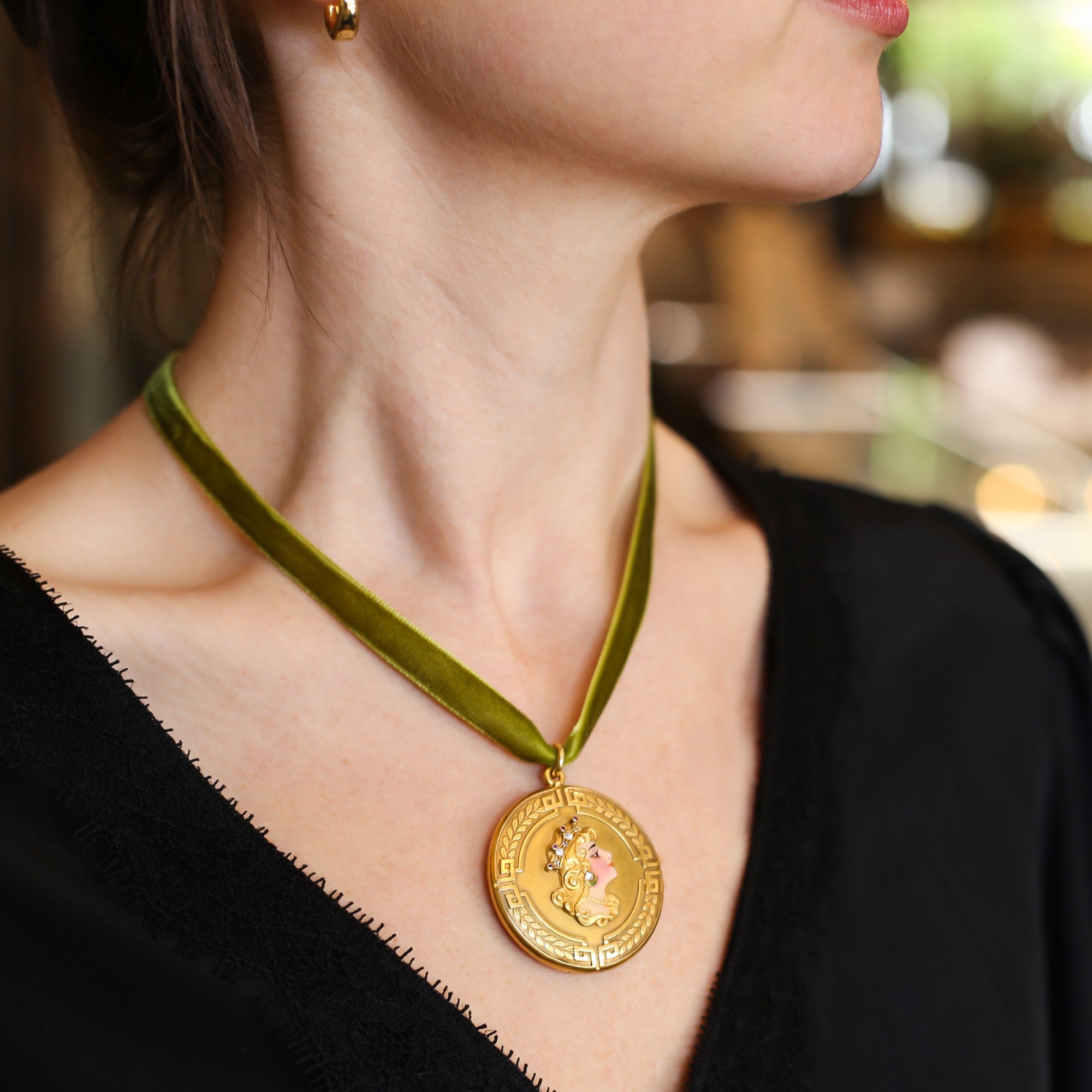 【PondPhuwin】MYSTIC LOCKET PondPhuwin】MYSTIC LOCKET Mystic Pendant Necklace