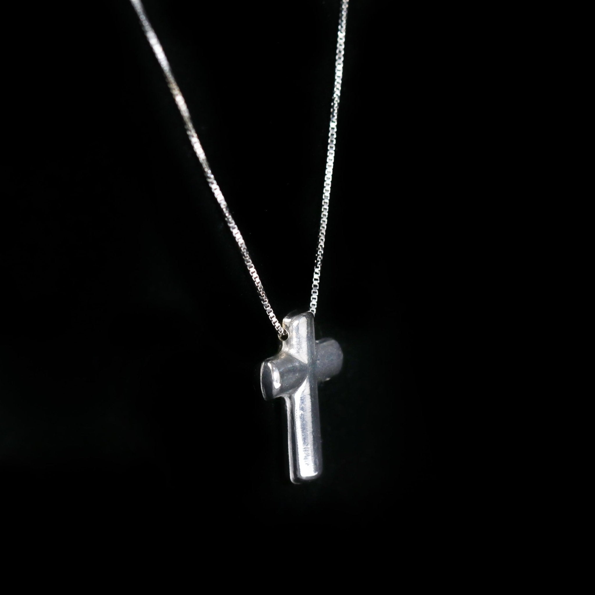 Estate 18K White Gold Cross Necklace - Walton's Jewelry