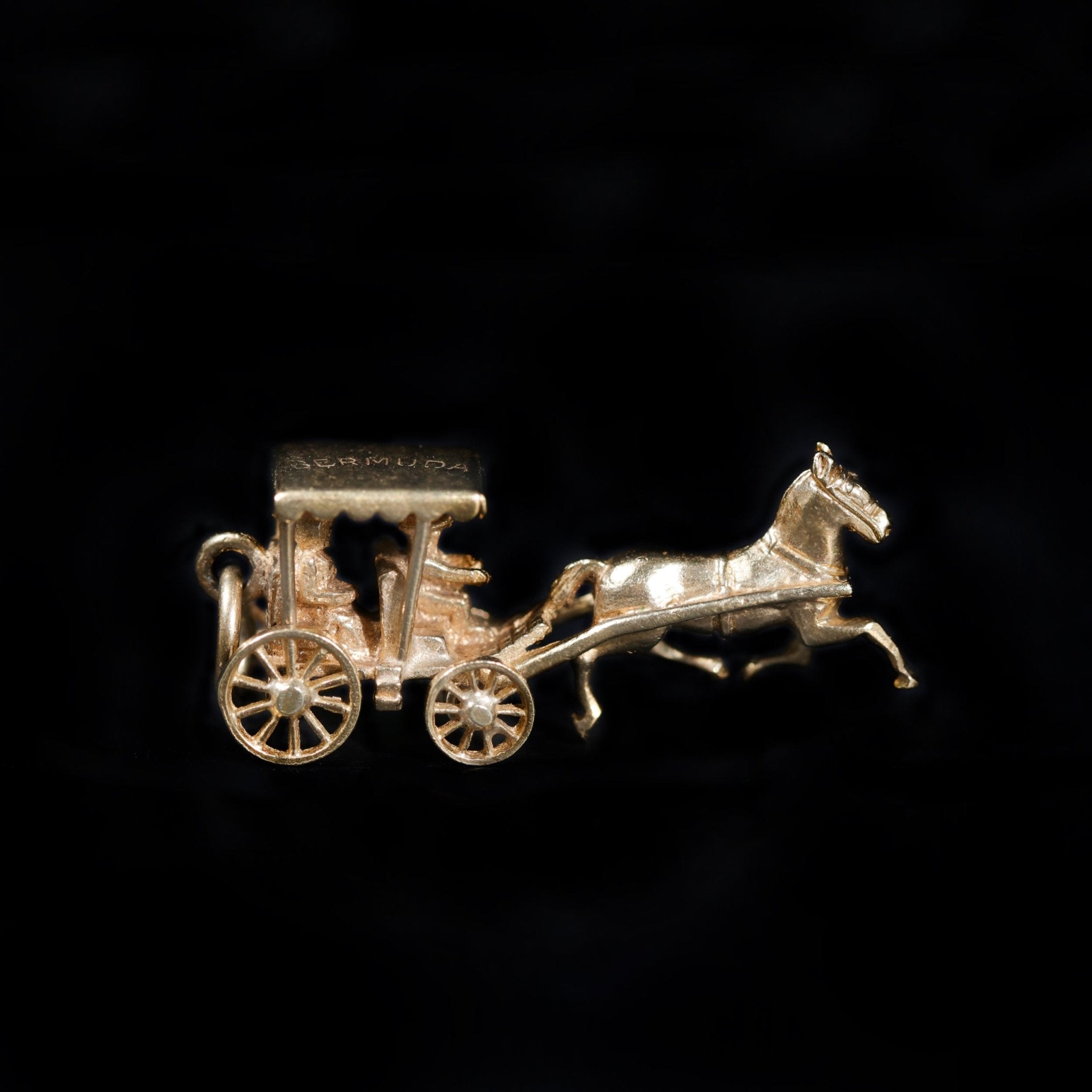 Estate 9K Yellow Gold Horse and Carriage Charm - Walton's Jewelry