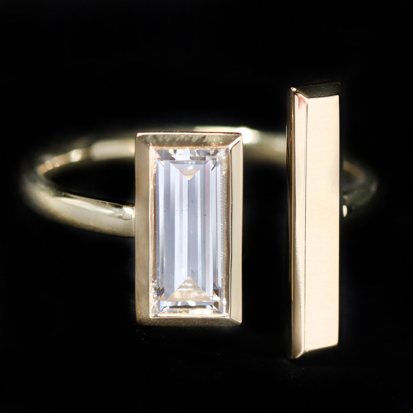 18k Yellow Gold GIA 1.09 Carat Baguette Cut Diamond Ring