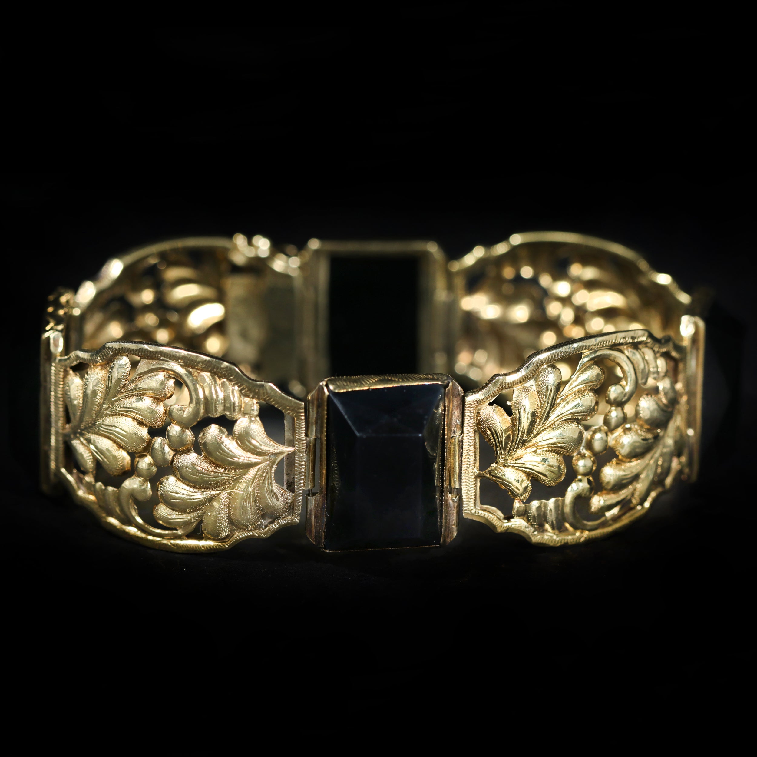Estate 14K Yellow Gold and Onyx Bracelet