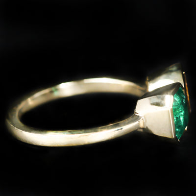 14K Yellow Gold 1.07 Carat Emerald and Diamond Moi et Toi Ring
