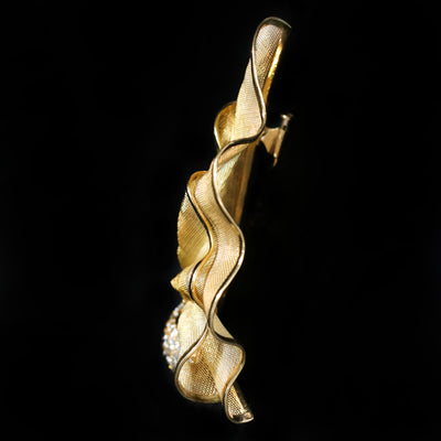 French 1960s 18K Yellow Gold and Diamond Brooch