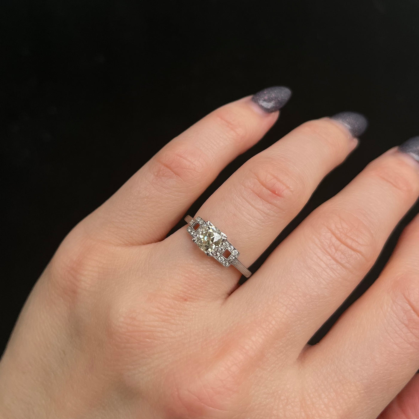 Art Deco Platinum 0.92 Carat Old Mine Cut Diamond Engagement Ring
