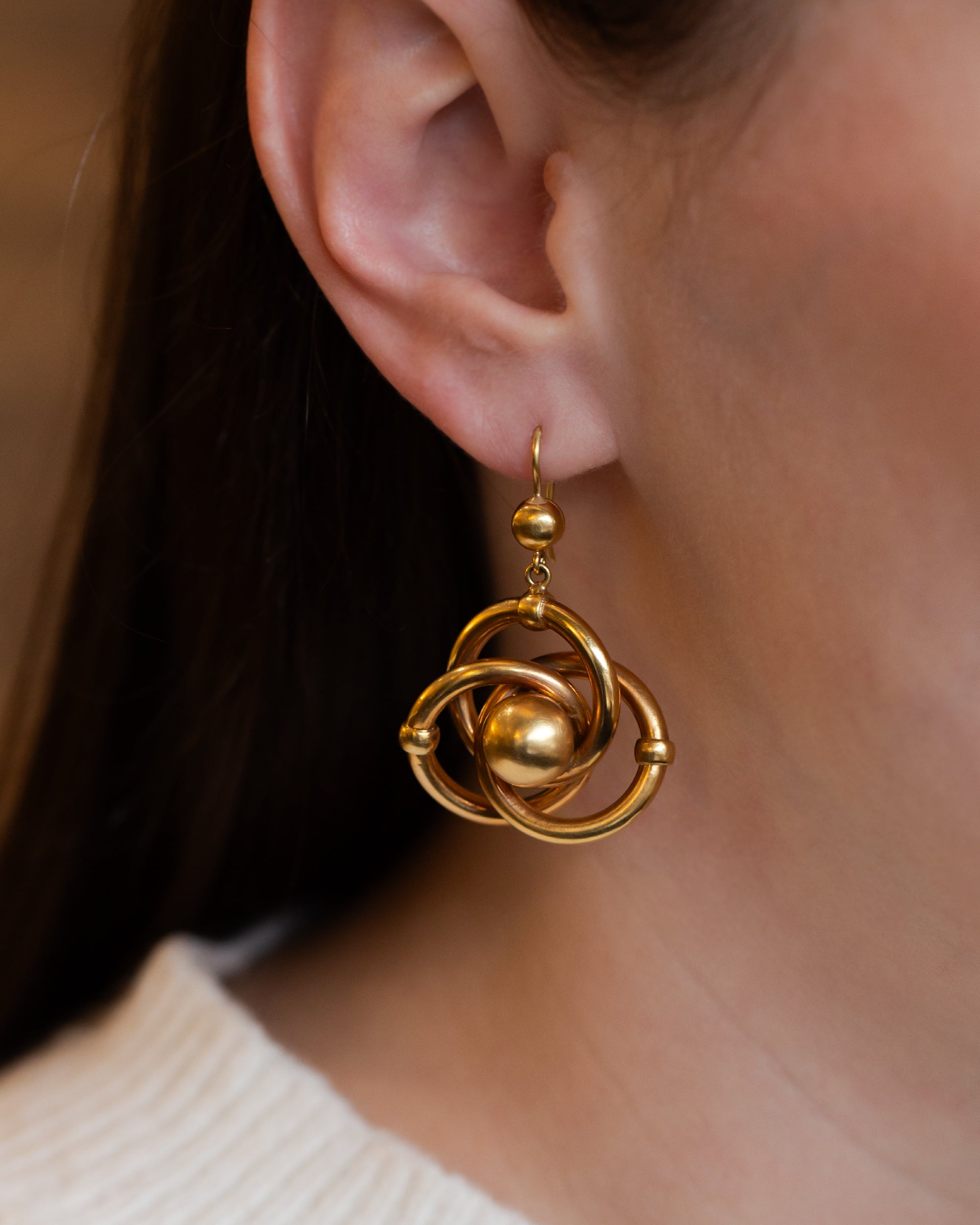 Victorian 15K Yellow Gold Interwoven Circle Dangle Earrings